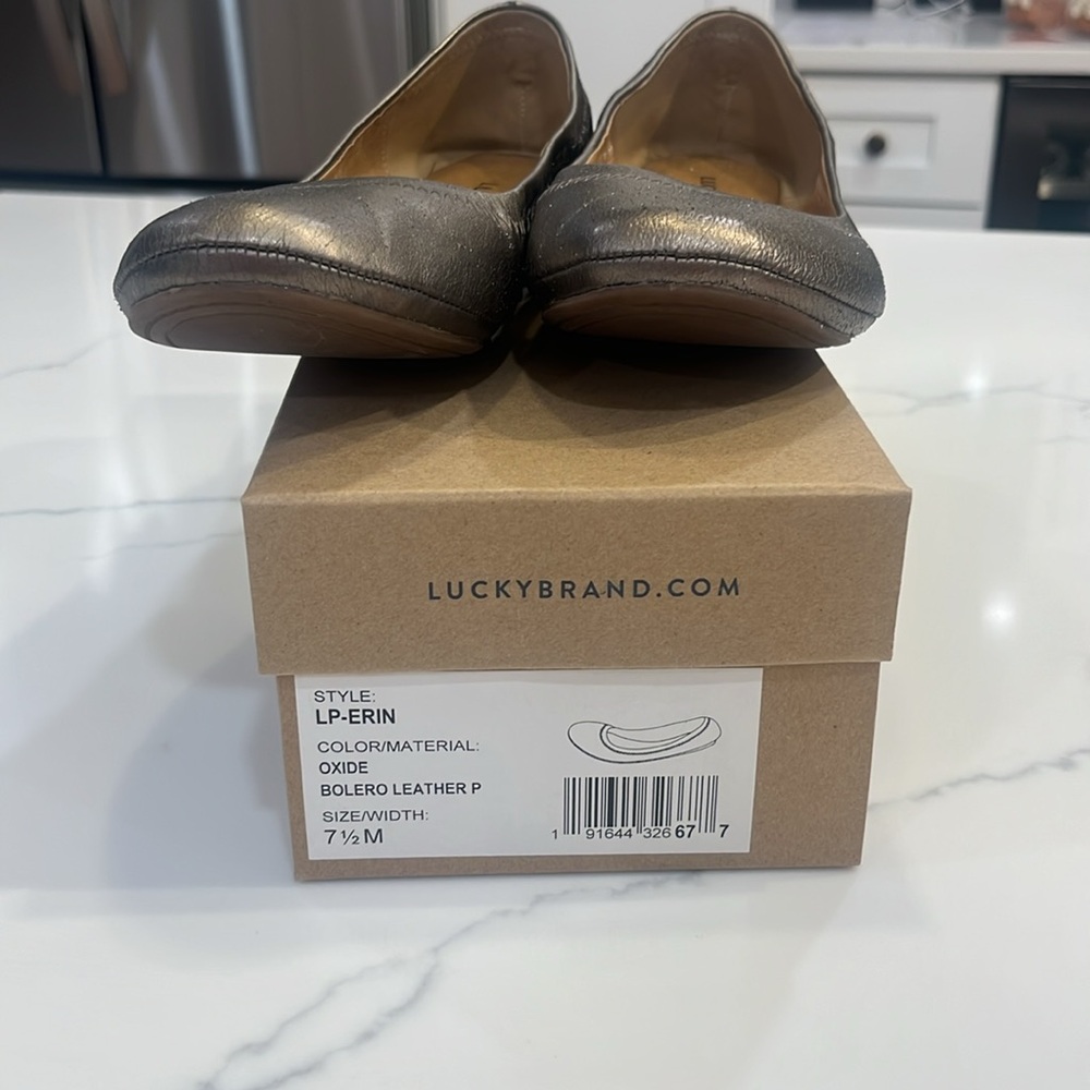 Lucky Brand flats - Picture 3 of 9
